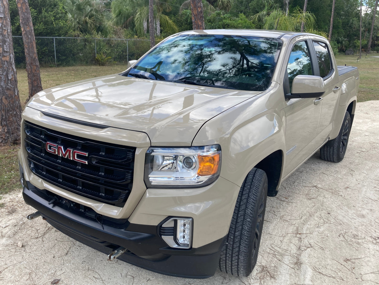 2022 GMC CANYON Elevation